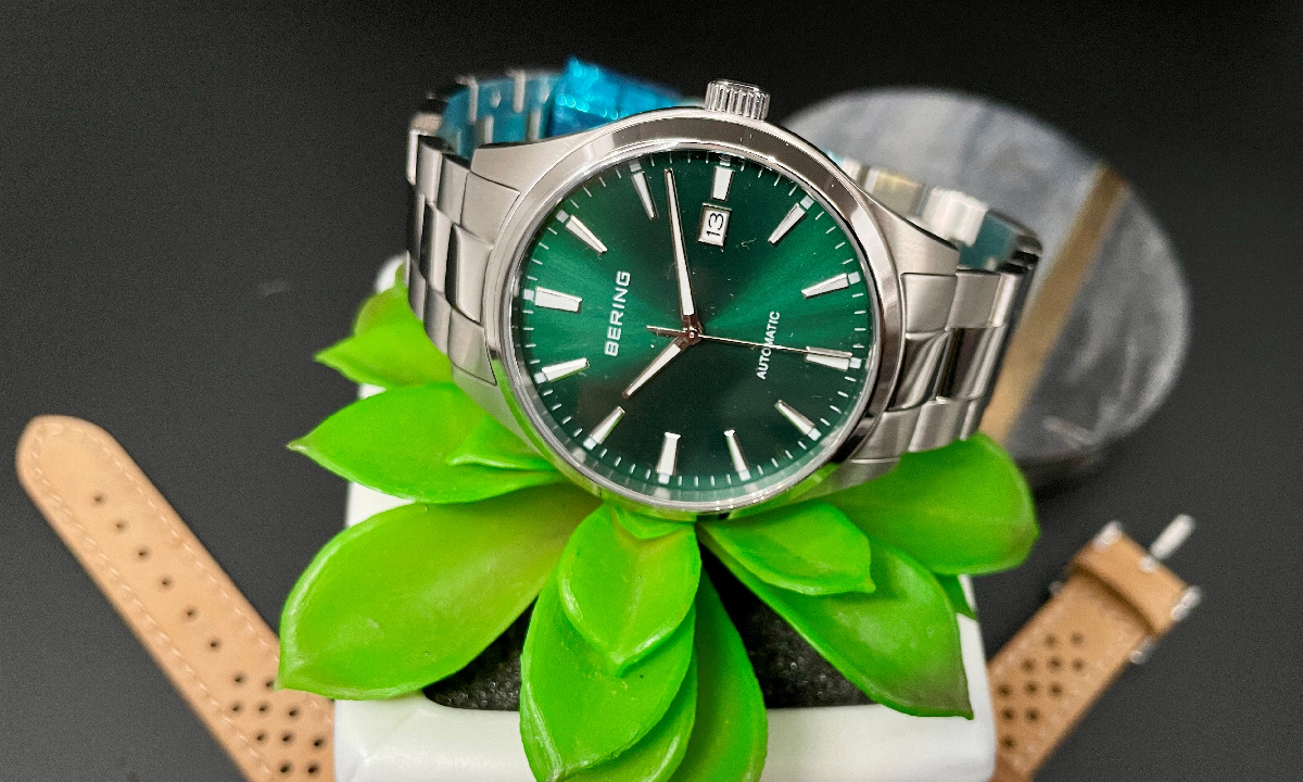 Bering Automatic 42 mm + Meglepetés!