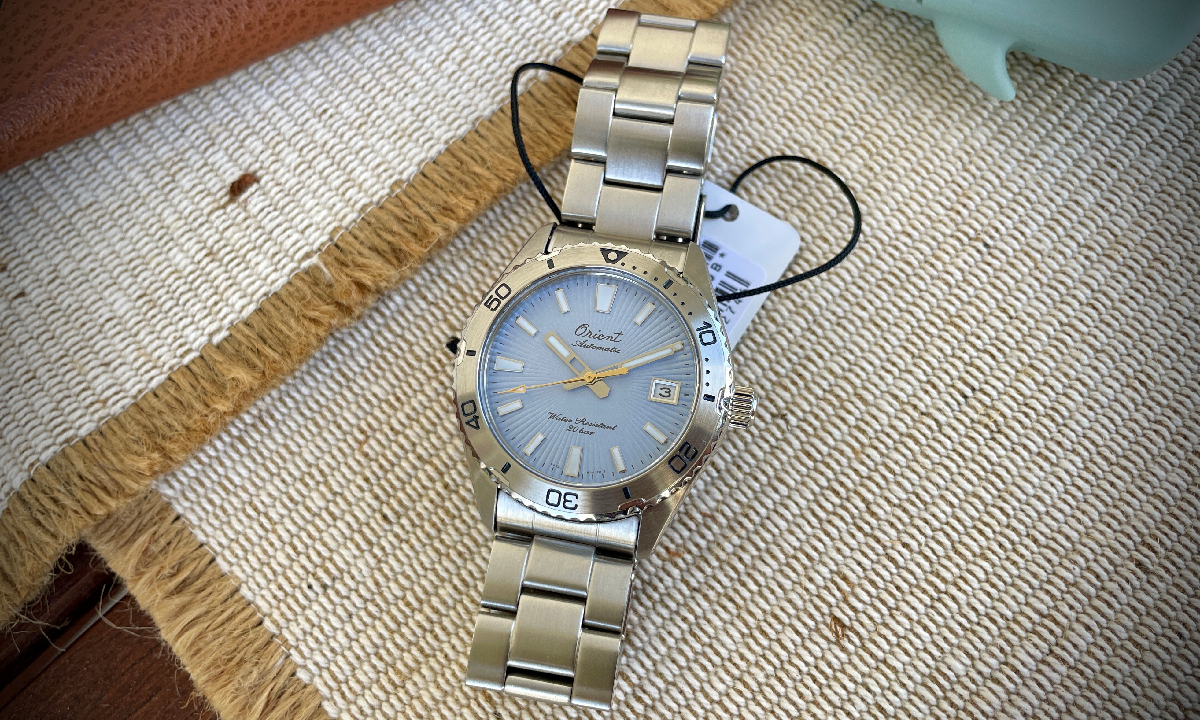 Üde színfolt – Orient Mako 40 75th Anniversary Edition