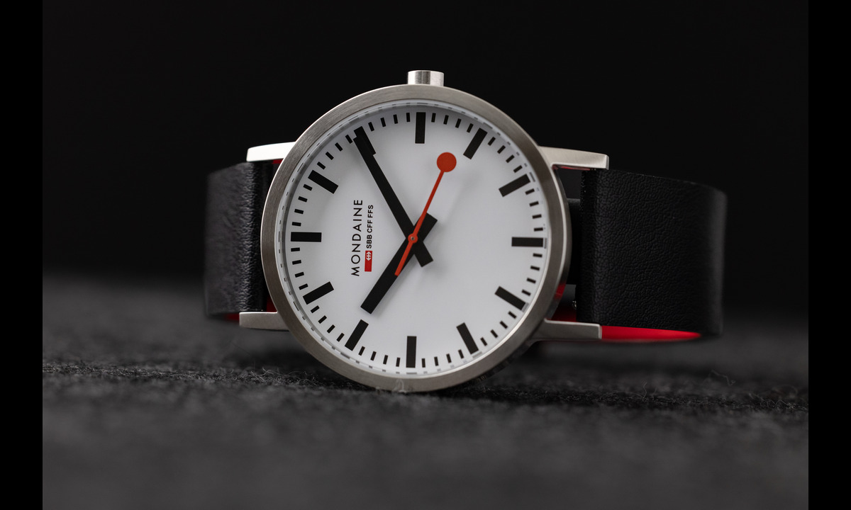 Mondaine Classic 40 mm – Peronon született ikon